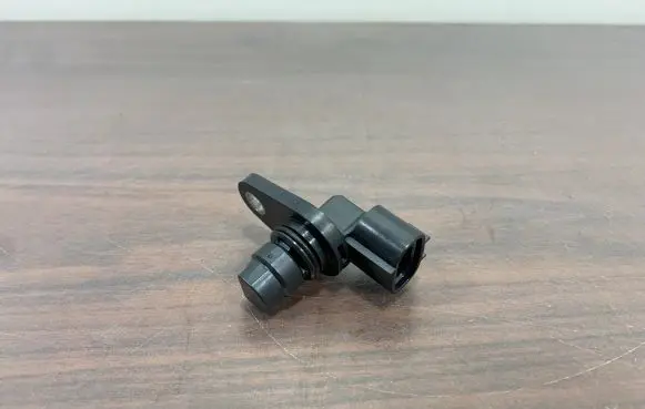 Subaru Forester SK Camshaft speed sensor J5T36071 1311C