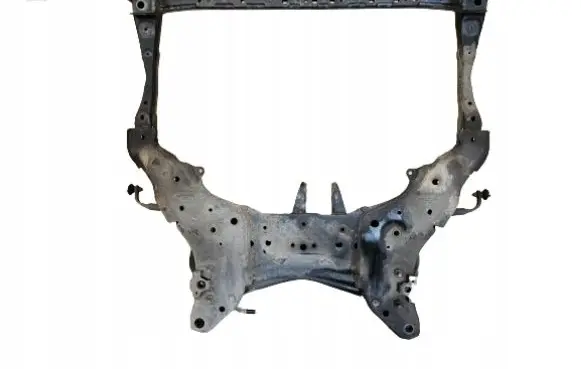 Mazda 6 Engine mounting bracket