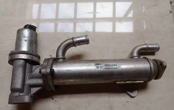 EGR valve cooler
