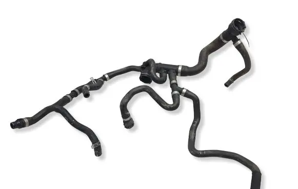 Volvo XC90 Engine coolant pipe/hose 31338718