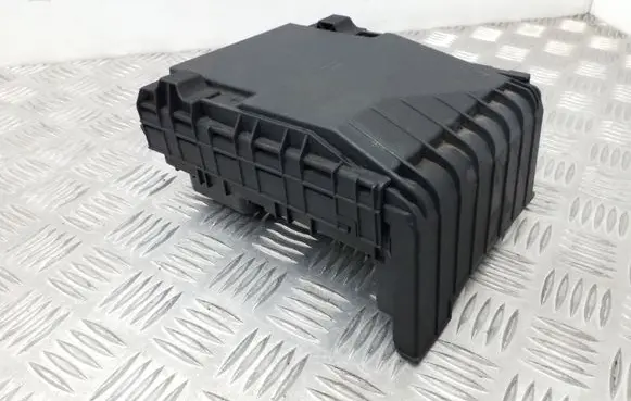 Volkswagen PASSAT B7 Fuse box set 3C0937125A 3C0937629C