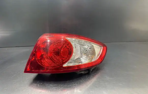 Hyundai Santa Fe Rear/tail lights 924022B000