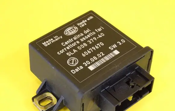 Lancia Thesis Light module LCM 60679670 5LA008379-40