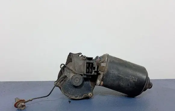 Daihatsu Rocky Front wiper linkage and motor 