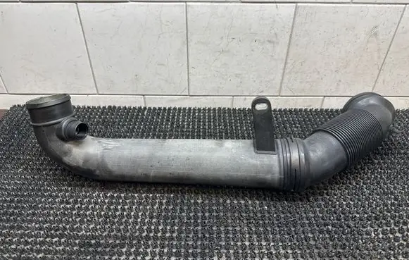 Volkswagen PASSAT CC Intercooler hose/pipe 1K0129654AR 1K0129656AK