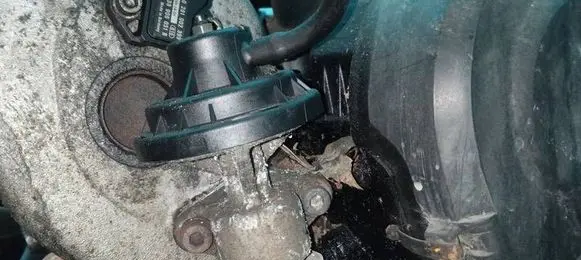 Volkswagen Caddy EGR valve 038131501AG