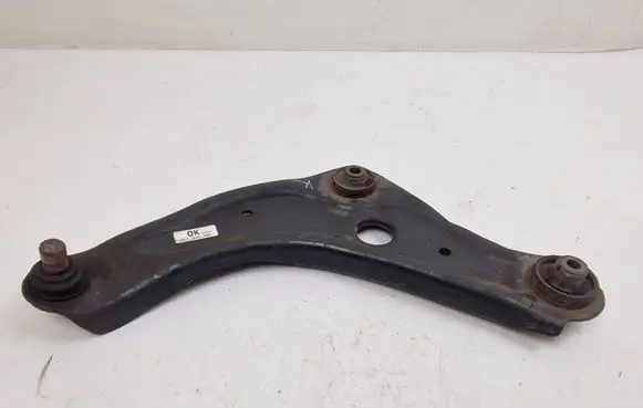Nissan Qashqai Front lower control arm/wishbone BUSH02 0486