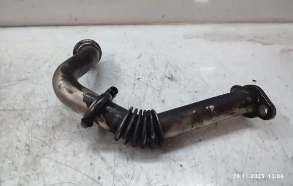 Audi Q5 SQ5 EGR valve line/pipe/hose 03L131524