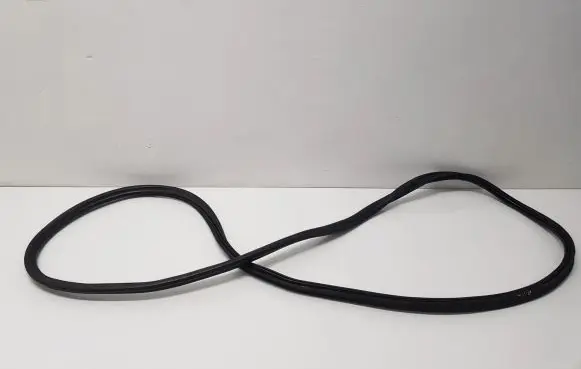 Volkswagen Polo V 6R Trunk rubber seal (body) 6R6827705