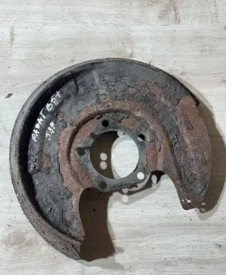 Volkswagen PASSAT B5.5 Rear brake disc plate dust cover 