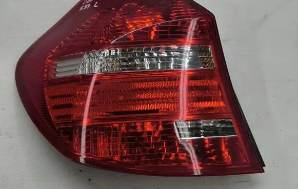 BMW 1 E81 E87 Rear/tail lights L9009585