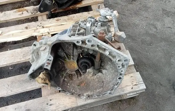 Toyota Yaris Manual 5 speed gearbox 06G3115014