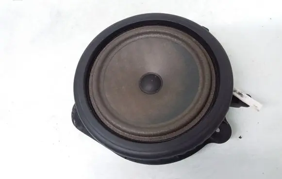 Audi A3 S3 A3 Sportback 8P Front door speaker 8P0035411B 7606500214