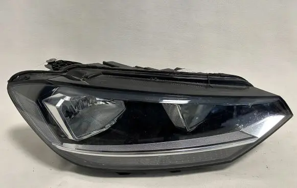 Volkswagen Touran II Rear/tail lights