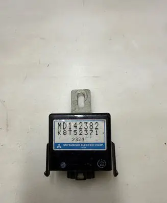 Mitsubishi Pajero Other relay MD142382 2323 K8T52371