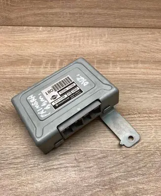 Nissan Primera Engine control unit/module ECU 310367J700 ETCC180 H30908