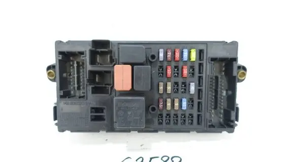 Iveco Daily 4th gen Fuse module 554953020000
