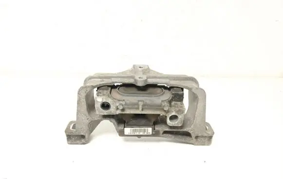 Mercedes-Benz A W176 Engine mount bracket A2462402617