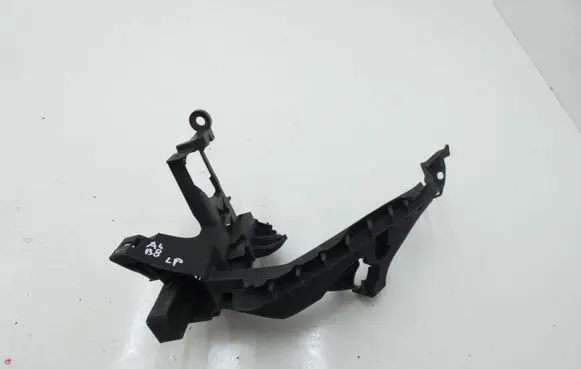 Audi A4 S4 B8 8K Headlight/headlamp mounting bracket 8K0805607B