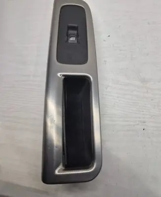 Volvo V50 Front door interior handle trim 8663815 30773214 03453305