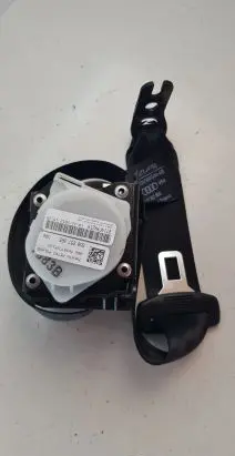 Audi Q3 8U Rear seatbelt 8U0857805
