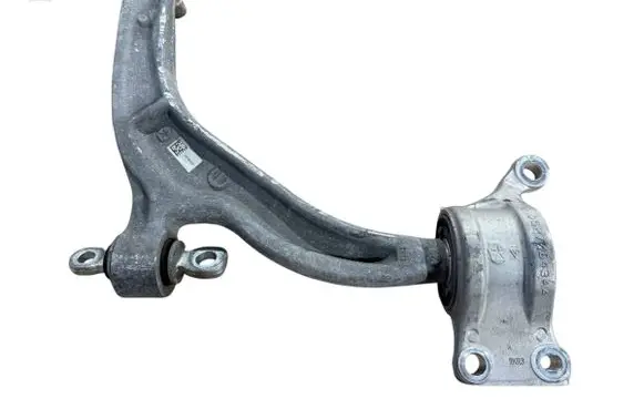 Chrysler Pacifica Front lower control arm/wishbone 05274643AA