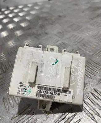 Renault Megane III GPS navigation control unit/module 280380655R