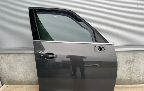 Opel Zafira C Front door