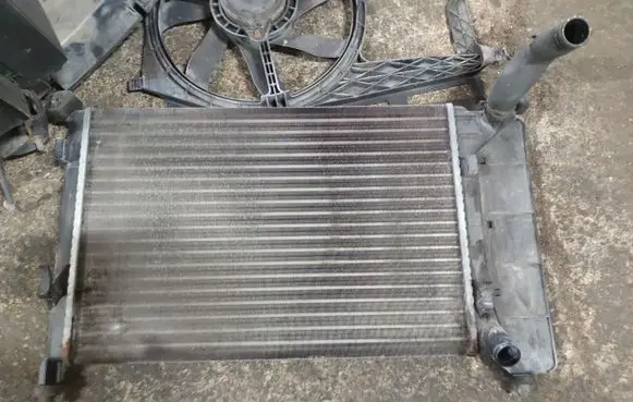 Mini One - Cooper R50 - 53 Coolant radiator