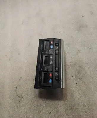 Audi A4 S4 B6 8E 8H Climate control unit 8E0820043AB 1125797