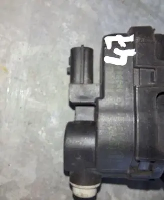 Toyota Yaris Headlight level adjustment motor 90013783