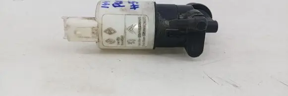 Windscreen/windshield washer pump