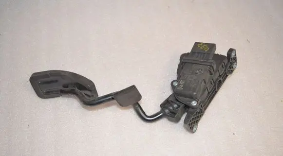 Audi A6 S6 C6 4F Accelerator throttle pedal 4F2721523