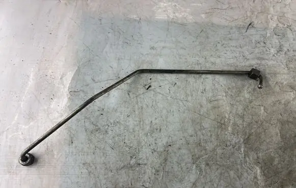 Fuel injector supply line/pipe