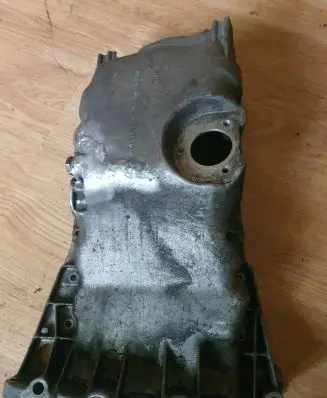 Volkswagen PASSAT B5.5 Oil sump 06B103603n 018110