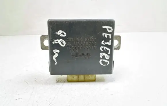 Mitsubishi Pajero Other relay MB665709