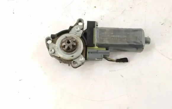 Mercedes-Benz R W251 Seat adjustment motor 0390203001 82028922-4