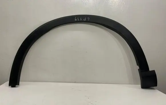 Front arch trim