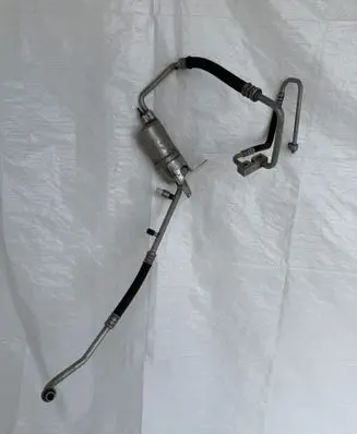 Ford Mondeo Mk III Air conditioning (A/C) pipe/hose 958W19E561AA