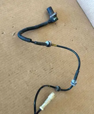 Chevrolet Nubira ABS brake wheel speed sensor 96455870