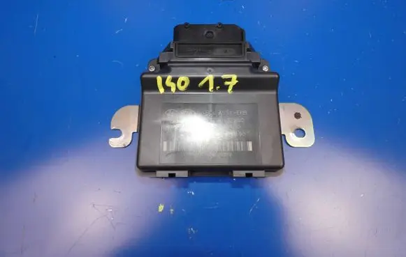Hyundai i40 Hand brake control module 59790-3Z500 EP80010400 01084800
