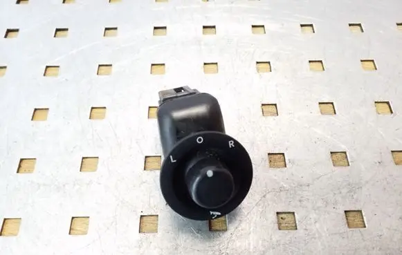 Jeep Grand Cherokee (WK) Wing mirror switch P56040536AF