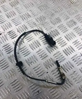 Opel Astra J Exhaust gas temperature sensor