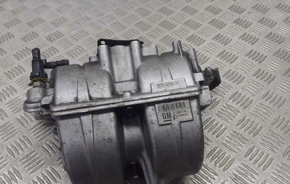 Opel Corsa C Intake manifold 9158176