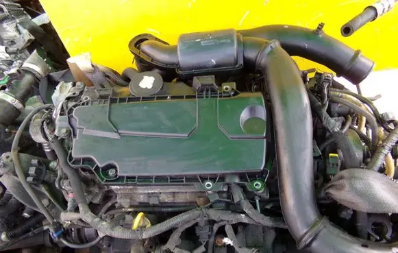 Opel Vivaro Turbo 8200322404 M9R630