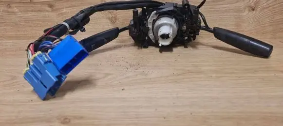 Mazda 626 Wiper turn signal indicator stalk/switch 175018 175094