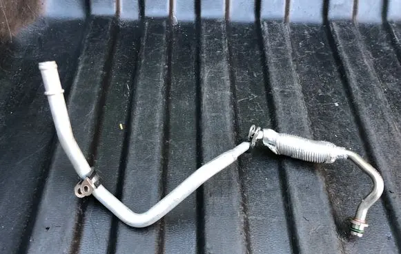 Audi A4 S4 B9 Engine coolant pipe/hose 06M121085H