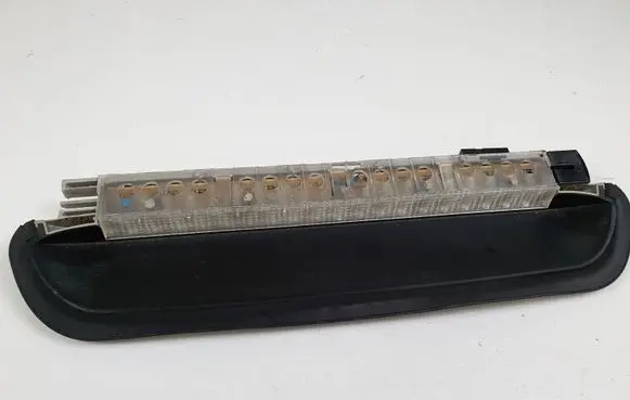 BMW 3 E46 Third/center stoplight 8386963