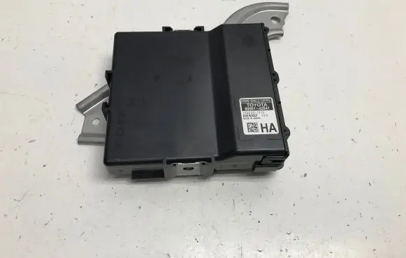 Toyota bZ4X Other control units/modules 8998142841