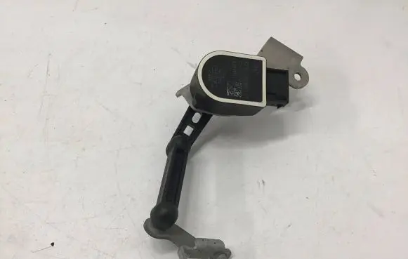 BMW 7 G11 G12 Headlight/headlamp level sensor 6870000